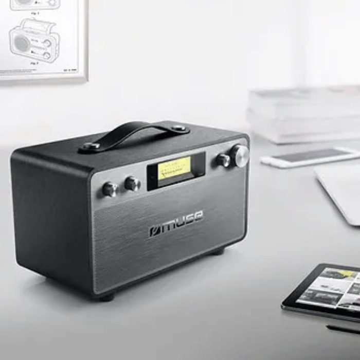 Muse Retro BT Speaker – NFC, 2x20W, 3.5mm AUX, Black