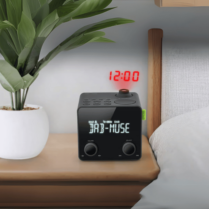 Muse Projection Clock Radio with CDB and DAB+, 20 preset stations (10 FM + 10 DAB+), 24 hour clock, 3.5mm Aux in jack - M-198CDB